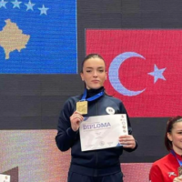 Alma Loki mposht serben në finale dhe shpallet kampione e Ballkanit