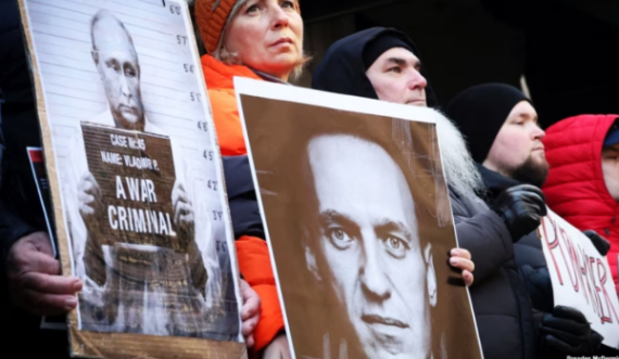 Vajza e Nemtsov: Putini më shumë i frikësohet Navalnyt të vdekur, sesa Navalnyt të gjallë