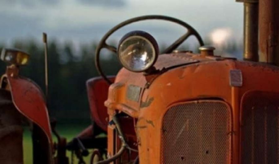 Drenas: Një person raporton se ja kanë vjedhur traktorin