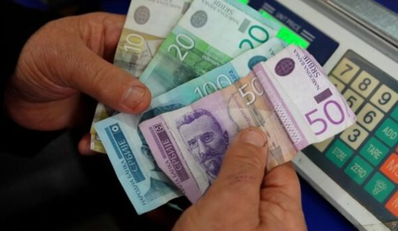 A mund ta zgjidhë Brukseli konfliktin për dinarin serb?
