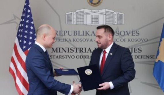 Departamenti amerikan i Mbrojtjes njofton për konsultime dypalëshe të mbrojtjes SHBA-Kosovë