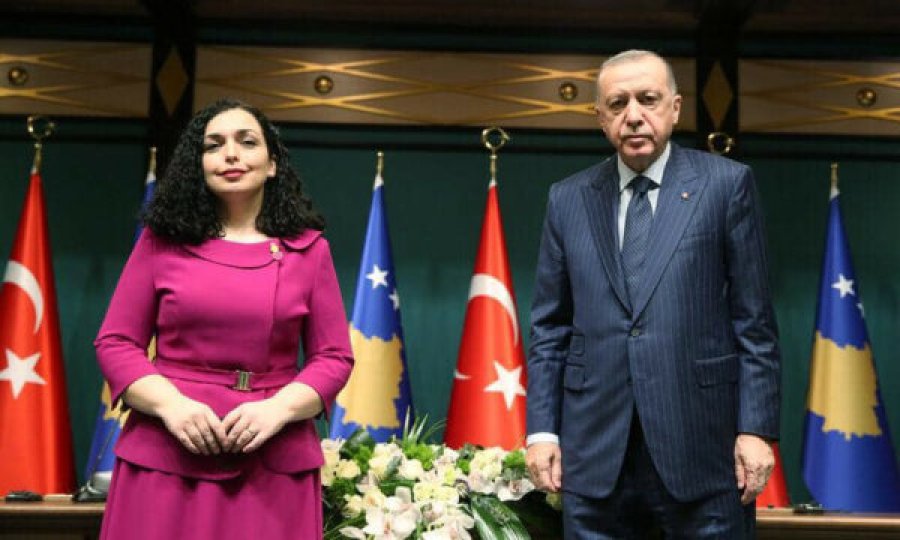 Vjosa Osmani telefon Erdoganin për ditëlindje: Mirënjohës për mbështetjen nga Turqia