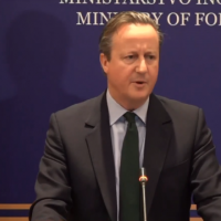 Cameron: Ja pse Mbretëria e Bashkuar s’e ndjek SHBA-në 