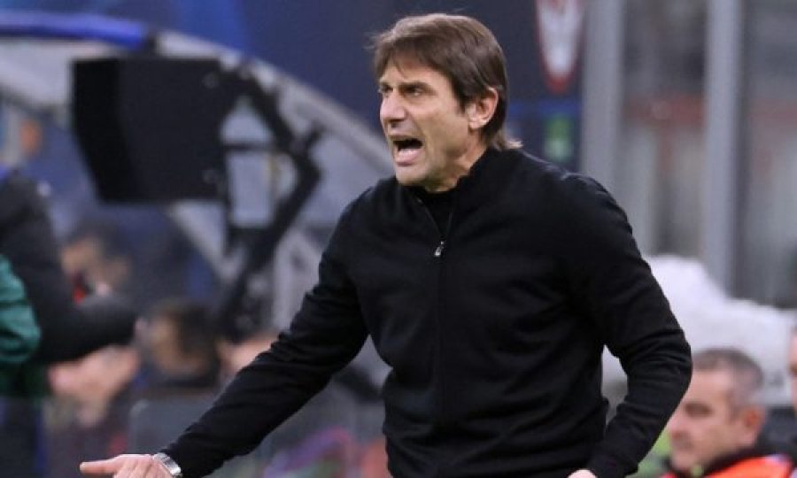 Conte rikthehet në Serie A