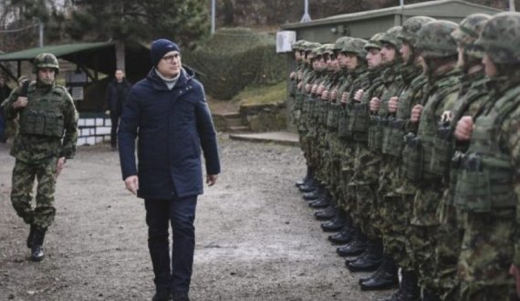 Provokon ministri i mbrojtjes i Serbisë: Pranë Kosovës sonë të shenjtë