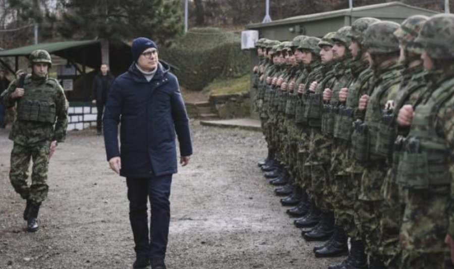 Provokon ministri i mbrojtjes i Serbisë: Pranë Kosovës sonë të shenjtë