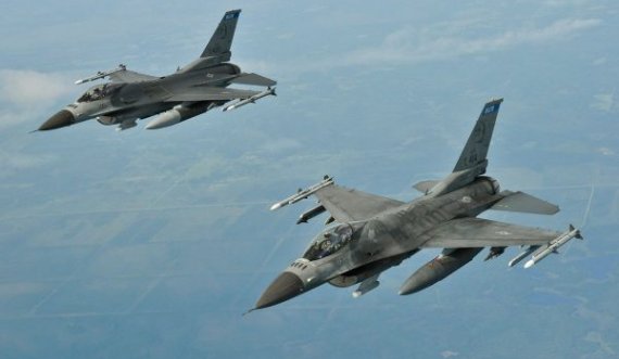 SHBA kërcënon Dodikun me avionë F-16, pasdite stërvitja me ushtrinë e Bosnjës për të penguar agresionin e mundshëm