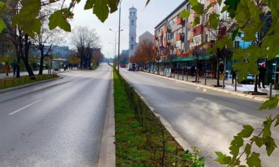 A duhet të hapet rruga 'Xhorxh Bush' në Prishtinë e cila vijon të jetë e mbyllur për vetura?