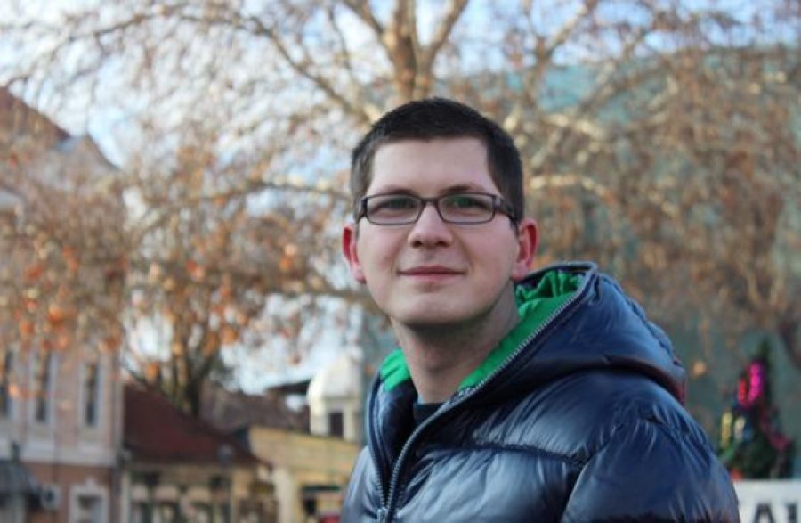 Ky është personi i cili raportohet se flet shumë gjuhë të huaja