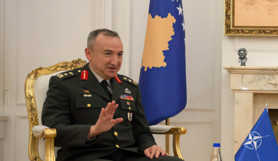 Komandanti i KFOR-it: Do të qëndrojmë në Kosovë për aq kohë sa është e nevojshme