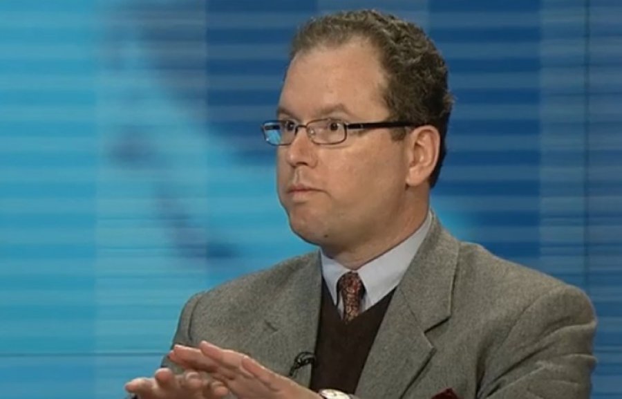 Bassuener: Raketat `Javelin` sinjal i ndryshimit të raporteve me Serbinë