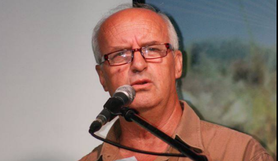 Vdes shkrimtari i njohur Adem Gashi