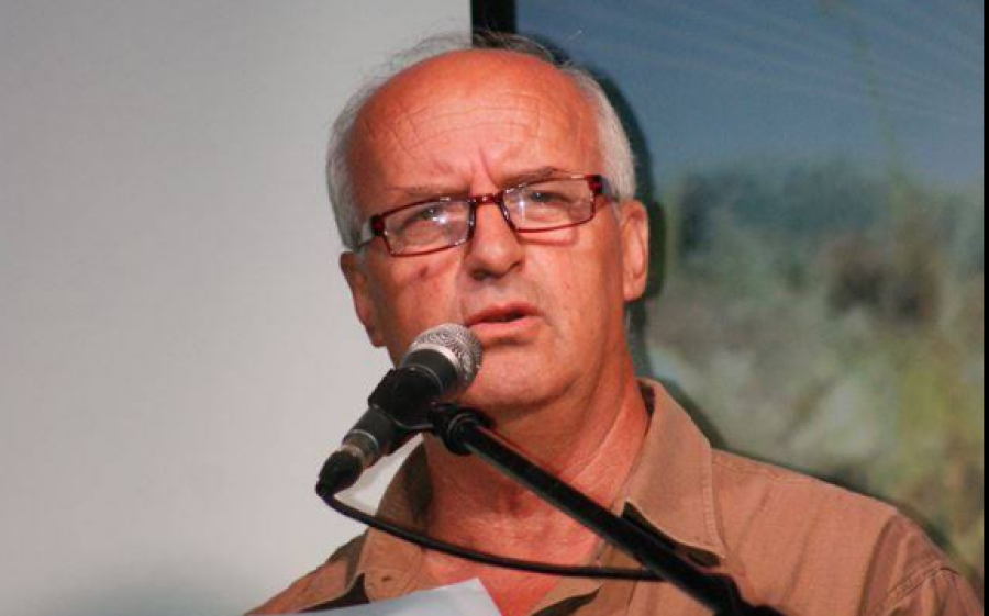 Vdes shkrimtari i njohur Adem Gashi