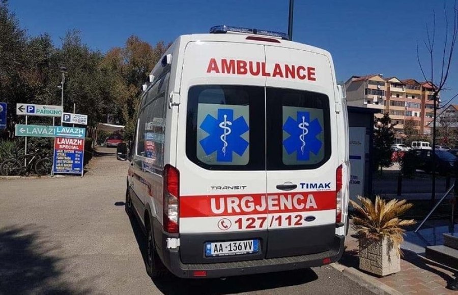 Dyshohet se konsumoi fostoksinë, 17-vjeçari përfundon në spital