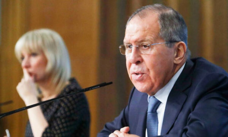 Lavrov dhe Zakharova në linjë me Serbinë, i nervozon furnizimi i Kosovës me “Javelin”