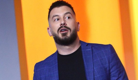 Romeo Veshaj e nis ditën me një vallëzim tejet sensual me këtë këngëtare nga Kosova