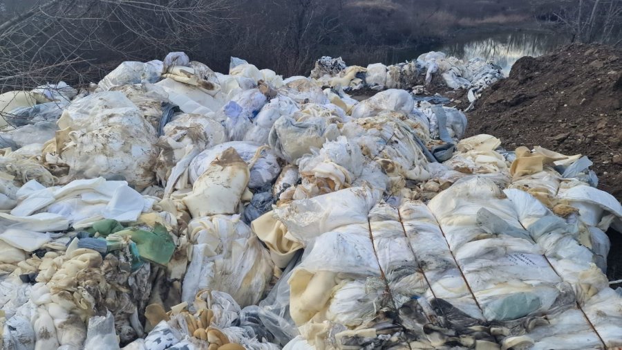 Hudhja e mbeturinave dukuri e shëmtuar e cila kërkon ndëshkim!