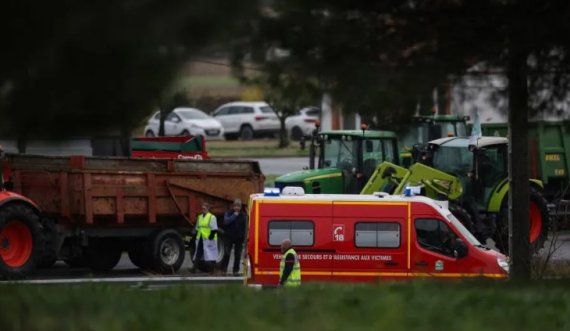 Vetura përplas protestuesit në Francë, vdes fermerja 30-vjeçare