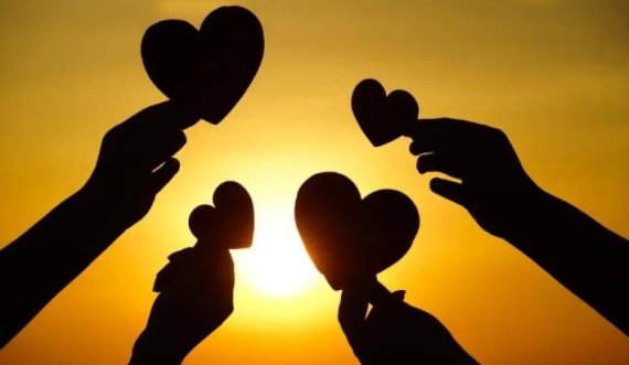 Përfitimet e dëshmimit të akteve të dashamirësisë