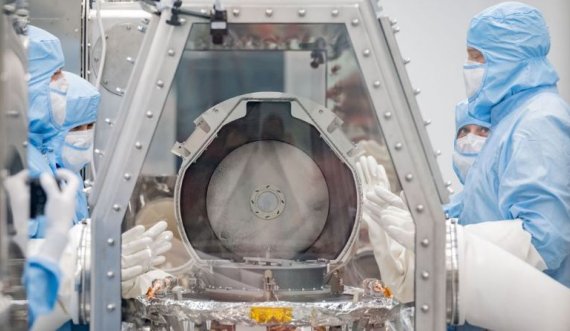 NASA ka hapur më në fund kontejnerin e mostrave nga asteroidi