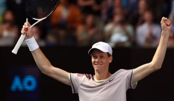 Italiani  Jannik Sinner e  eleminon  serbin Novak Djokiviç, kualifikohet në finale të Australian Open