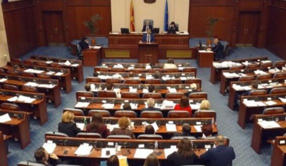 Një shqiptar zgjidhet kryetar i Kuvendit të Maqedonisë së Veriut
