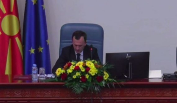 Fillon seanca e Kuvendit të Maqedonisë së Veriut për votimin e qeverisë së Talat Xhaferit
