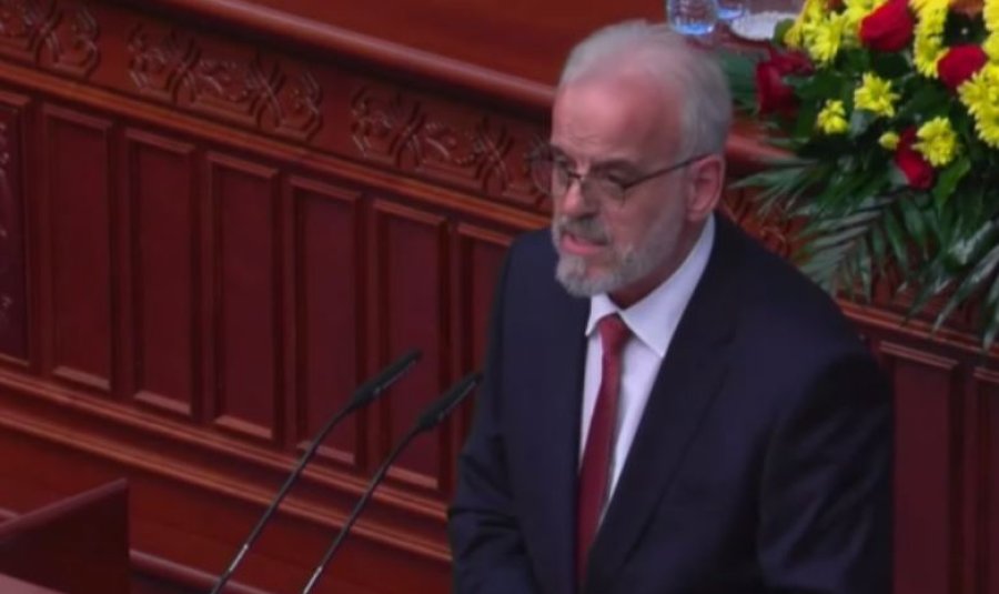 Xhaferi: Nuk do të doja të komentoja sjelljet e partive politike opozitare shqiptare