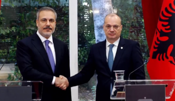 Igli Hasani falënderon Turqinë për angazhimin në njohjen e Kosovës