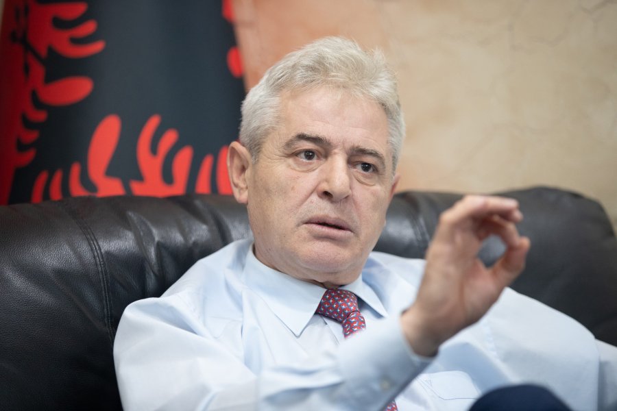 Ali Ahmeti:Të hiqen kufijtë mes Shqipërisë, Kosovës dhe Maqedonisë