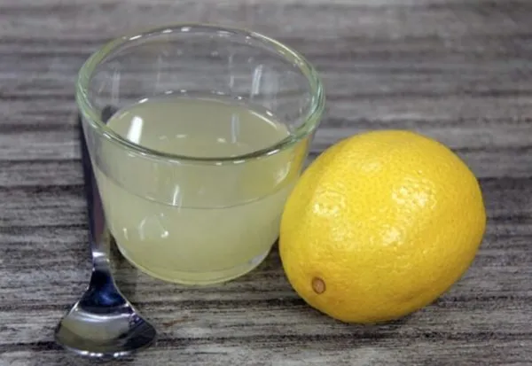 Nëse keni këto probleme shëndetësore, konsumoni limon!