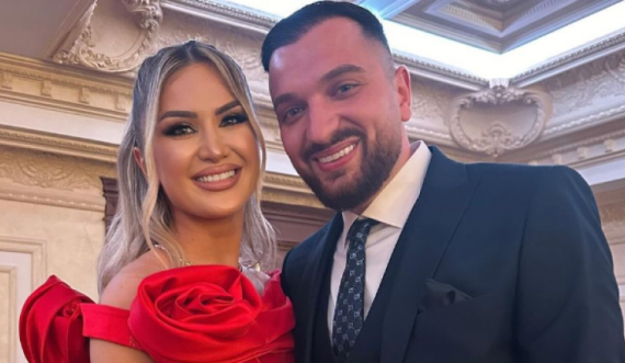 “Të dua”, Engjëllusha me fjalë emocionuese për të fejuarin e saj: Dy vite plot dashuri, gëzim, lumturi