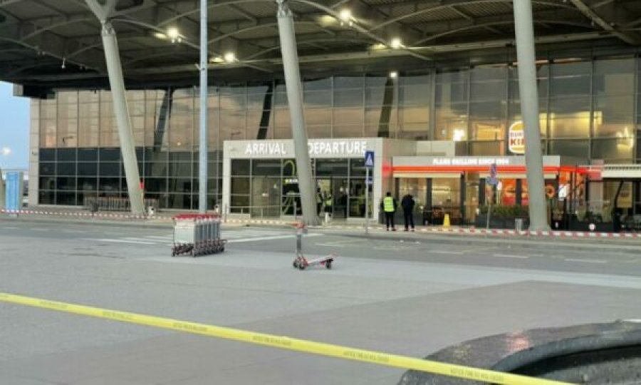 Alarmi për bombë në Aeroport, deklarohen nga policia
