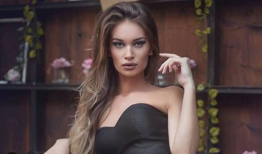 Modelja shqiptare ia huq për vdekjen e Kadaresë, shkruan: Pusho në paqe Dritëro Agolli!