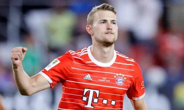 De Ligt e dëshiron Manchester Unitedin