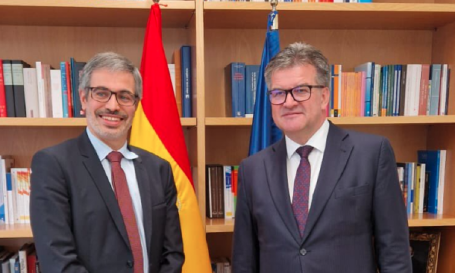 Lajçak takohet me Sekretarin spanjoll të Shtetit për BE, thotë se patën diskutim për dialogun Kosovë-Serbi