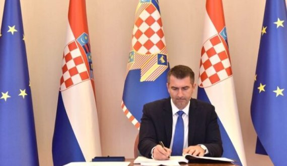 Ambasadori hungarez në Kroaci i del kundër Serbisë, ia kujton detyrimet në rrugën drejt BE-së dhe fqinjësinë e mirë