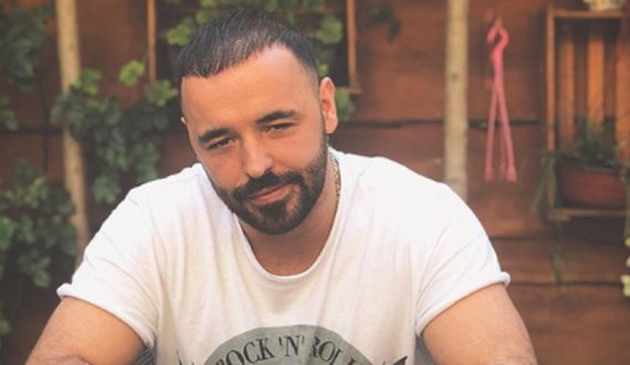 2 Ton publikon këngën e re ritmike