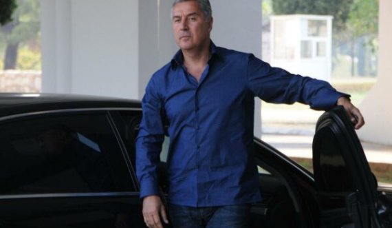 Mediat malazeze: Një ushtarak i huaj nga Kosova e informoi Gjukanoviqin se një grup nga një shtet fqinj po i përgatit atentat