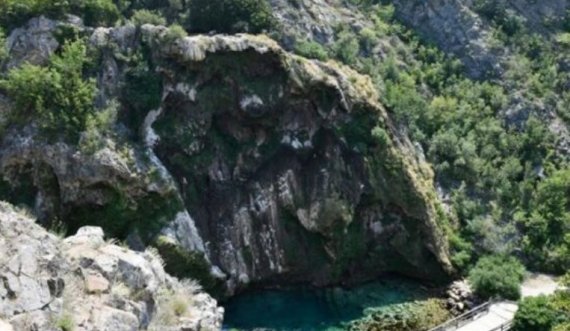 Thahet ujëvara 22 metra e lartë