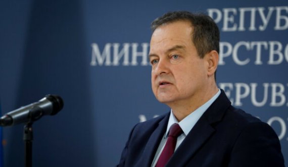 Daçiq: Në vendngjarje është gjetur pasaporta kosovare dhe letërnjoftimi gjerman i Artan Hajrizit, i dyshuar për vrasjen e policit