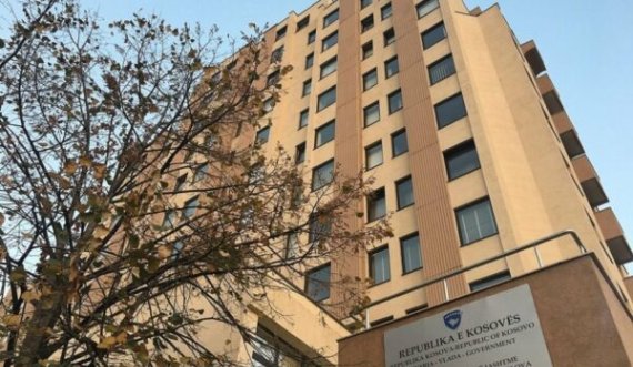 MPJ thotë se po ndjek nga afër zhvillimet për vrasjen e policit në Serbi, thirrje mërgimtarëve të shmangin lëvizjen përmes Serbisë