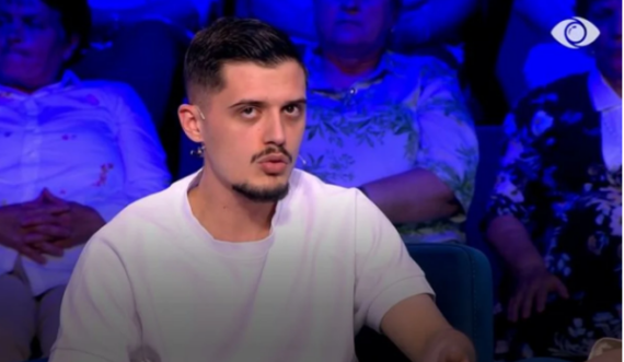 Bardhi njofton largimin nga menaxhmenti, ka një premtim për fansat
