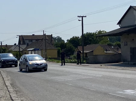 A e dinte taksisti se brenda makinës kishte Faton Hajrizin?