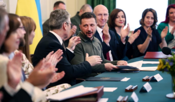 Zelensky në Mbretëri të Bashkuar, lideri i parë i huaj që i drejtohet kabinetit në dekada – Starmer zotohet për dyfishim të mbështetjes