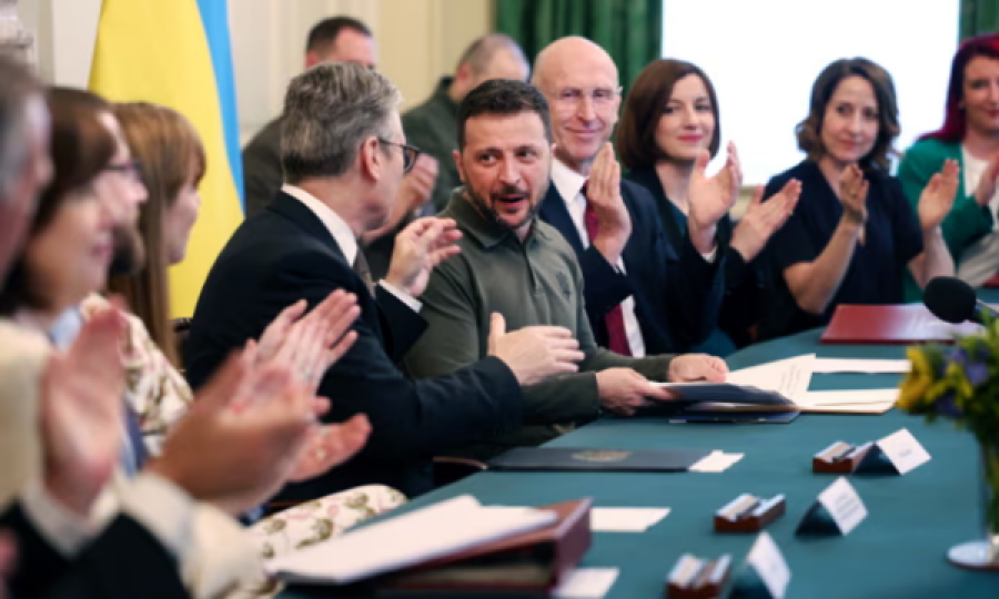 Zelensky në Mbretëri të Bashkuar, lideri i parë i huaj që i drejtohet kabinetit në dekada – Starmer zotohet për dyfishim të mbështetjes