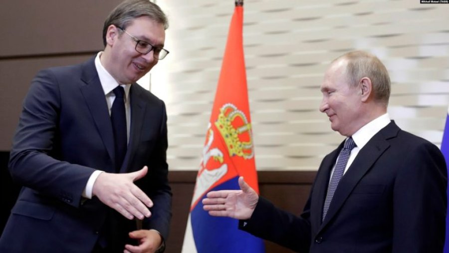 Vuçiq e përkrah luftën e Rusisë ndaj Ukrainës