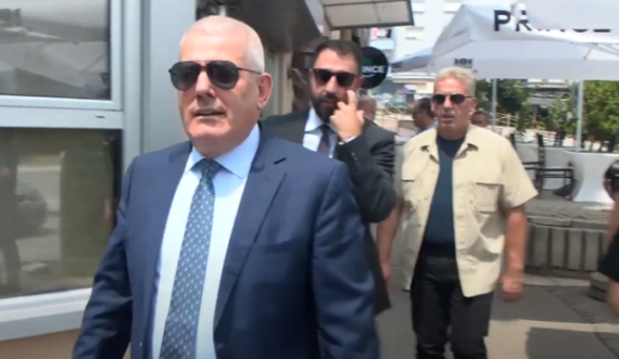 Sveçla pi kafe andej Urës së Ibrit, e quan diçka të zakonshme
