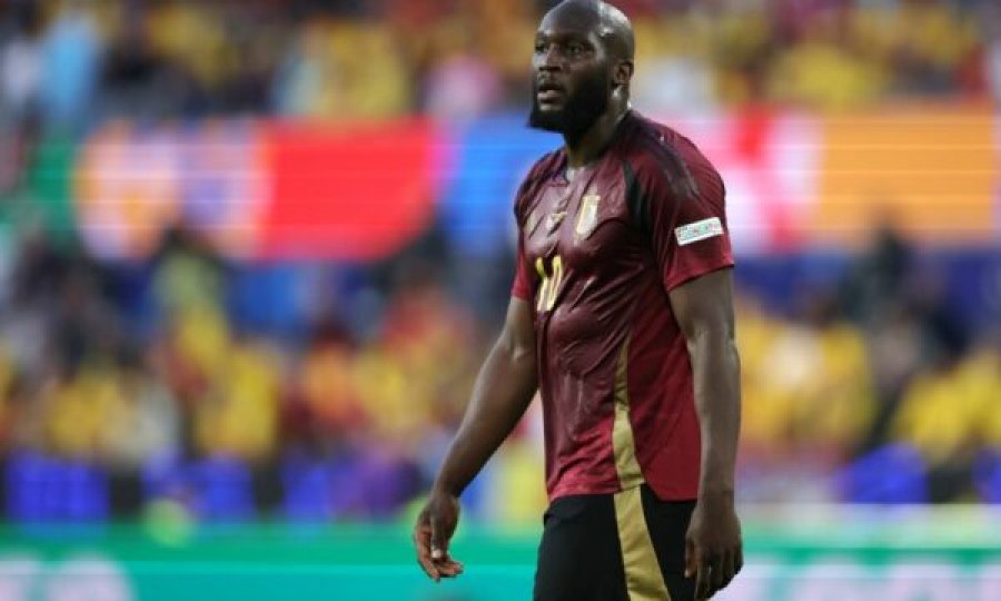Napoli rinis bisedimet me Chelsean për Lukakun