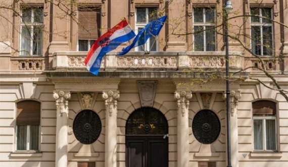Kroacia i shpall të padëshirueshëm zv/kryeministrin e Malit të Zi, kryeparlamentarin dhe një deputet